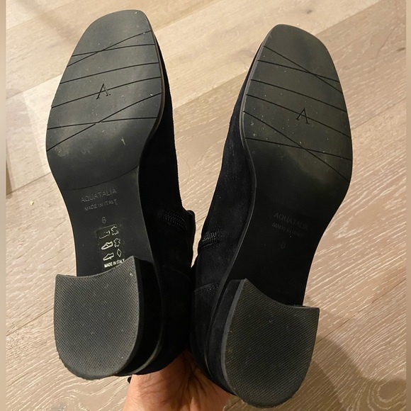 Aquatalia Black Lisa Suede Booties in US6 - Picture 4 of 4